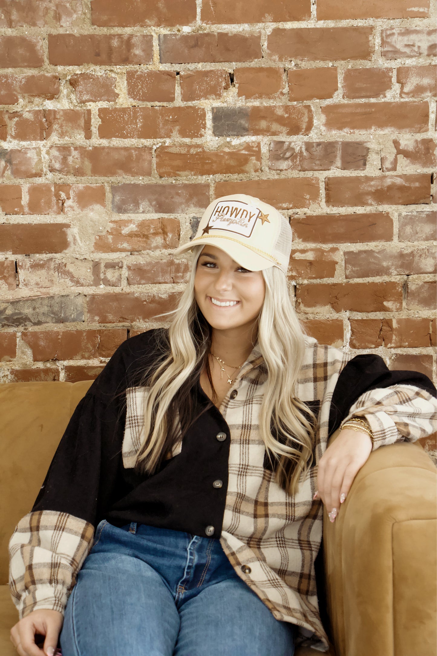 Howdy pumpkin trucker hat